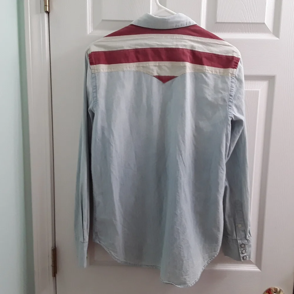 Polo Ralph Lauren Chambray Distressed Flag Pearl Snap Shirt - Picture 6 of 9